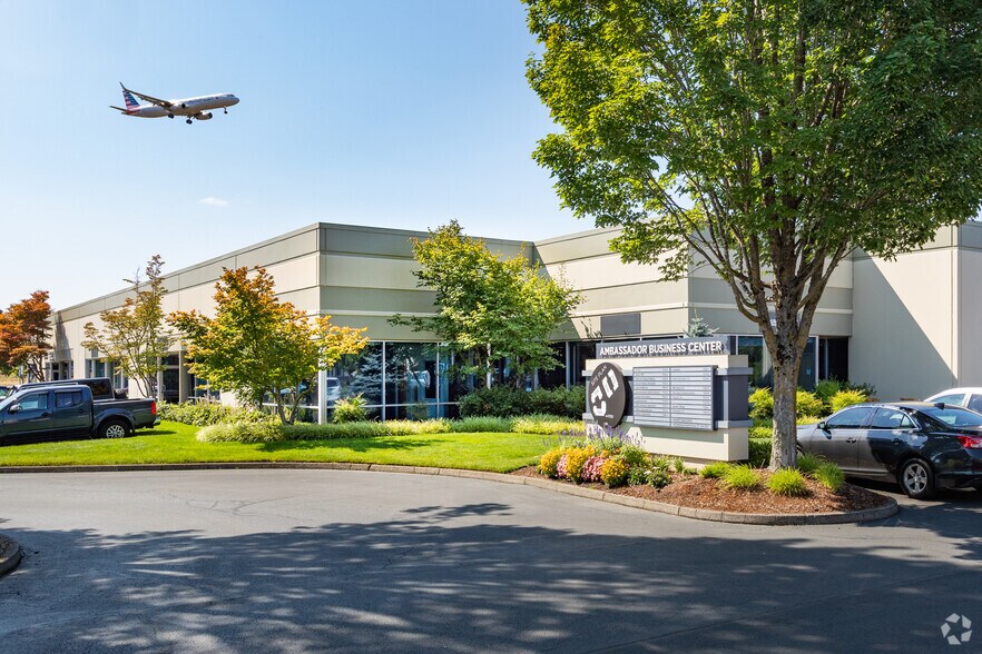 More Photos Of 7505 NE Ambassador Pl, Portland Unknown For Lease