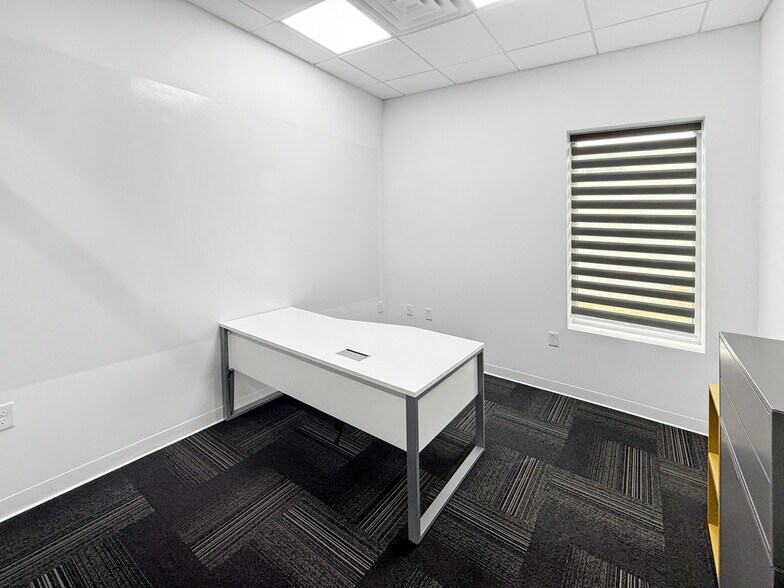 More Photos Of 32503 Tamina Rd, Magnolia Unknown For Lease