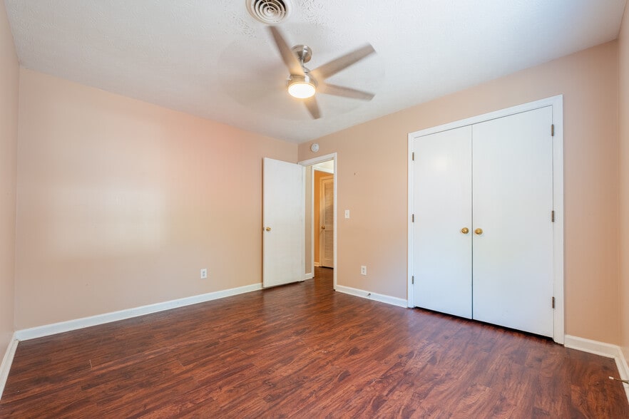 More Photos Of 138 Hibiscus Dr, Ashland City Multifamily For Sale