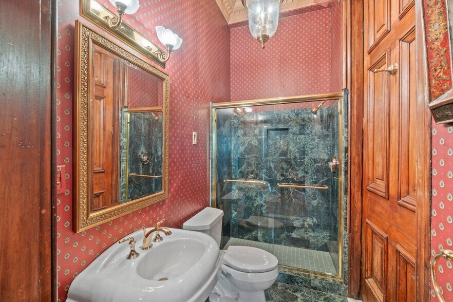 More Photos Of , Baltimore Office For Sale