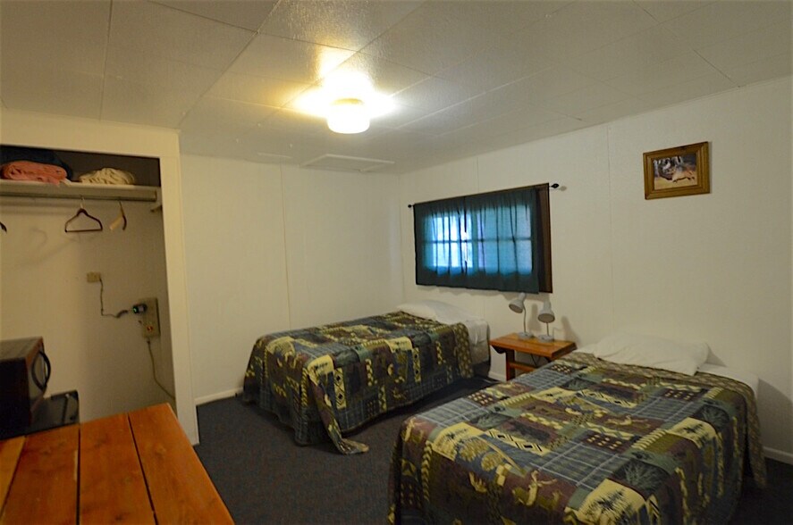 More Photos Of 108 Bailey St, Lima Restaurant For Sale