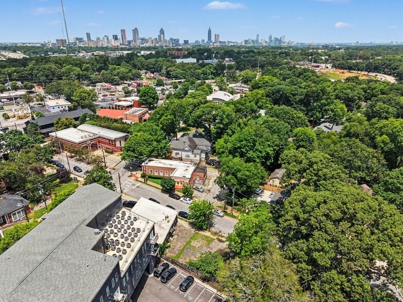 More Photos Of 450 Flat Shoals Ave, Atlanta Storefront For Sale