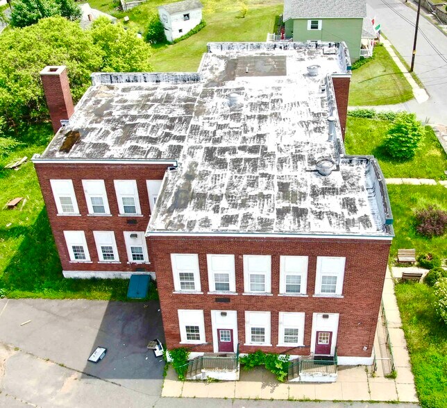 More Photos Of 164 S Main St, Carbondale Apartments For Sale
