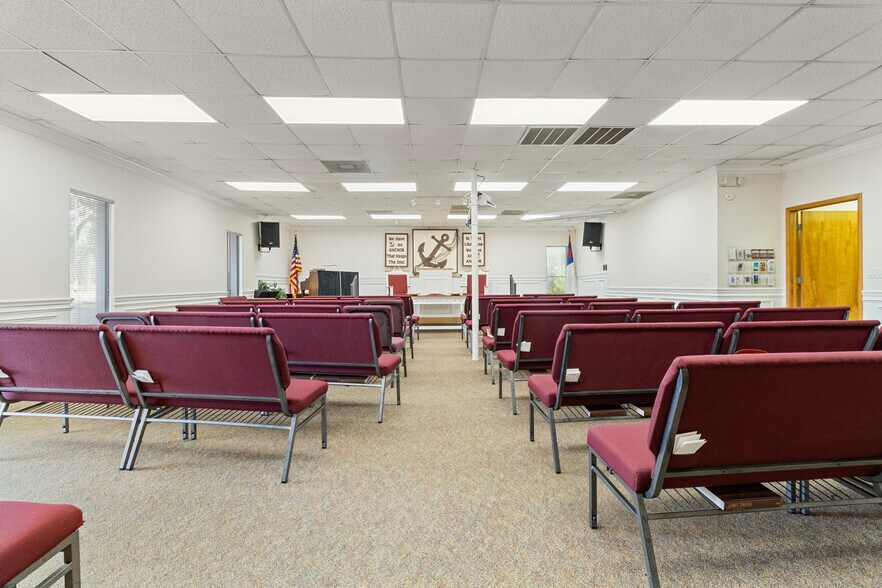 More Photos Of 614 E Jefferson St, Brooksville Office For Sale