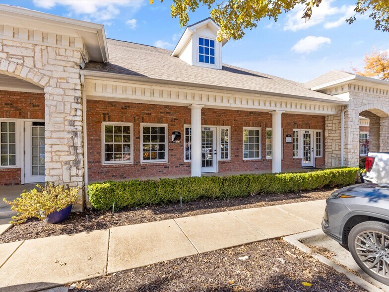 More Photos Of 2435 E Southlake Blvd, Southlake Loft Creative Space For Lease