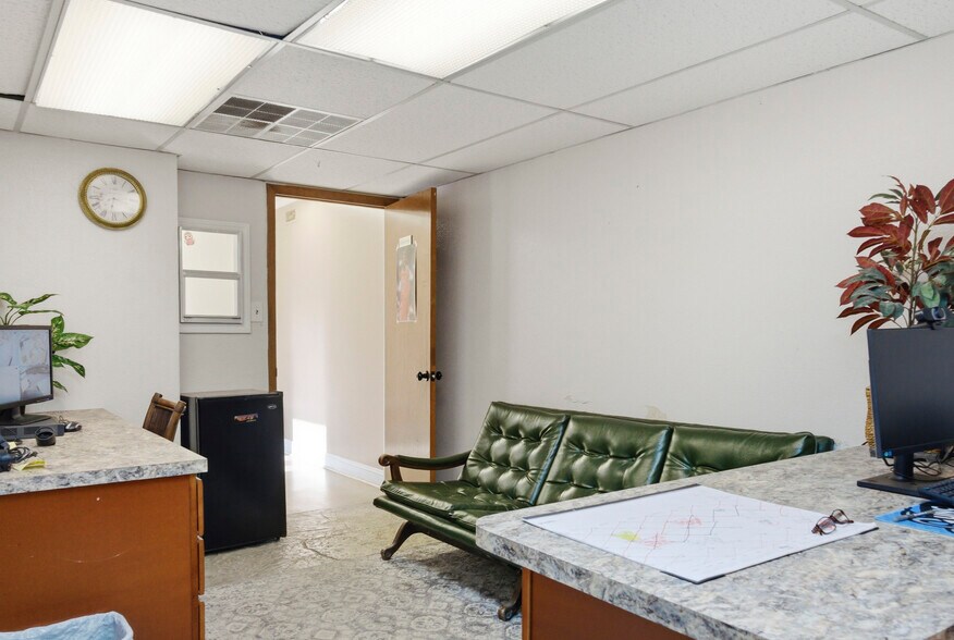More Photos Of 2321 Hope Mills Rd, Fayetteville Unknown For Lease