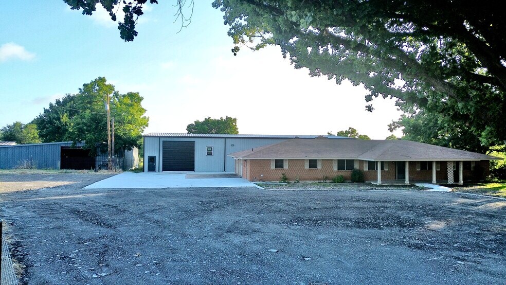 More Photos Of 10025 Farm to Market 1660, Hutto Warehouse For Sale