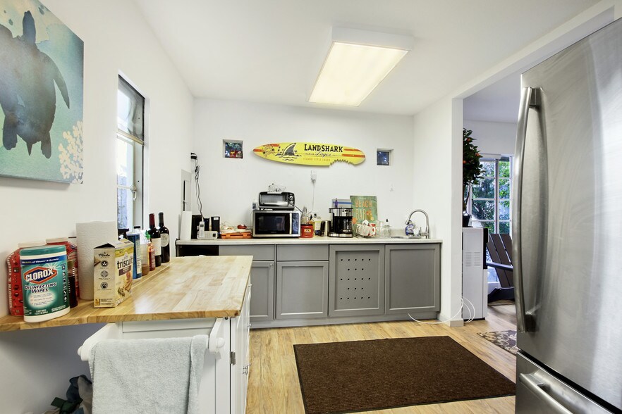 More Photos Of 424 Pico Blvd, Santa Monica Loft Creative Space For Lease