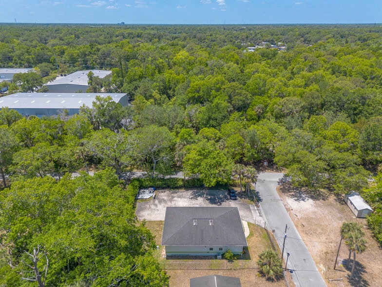 More Photos Of 300 Washington Pl, Ormond Beach Warehouse For Sale