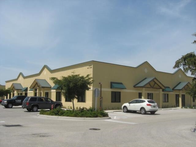More Photos Of 10970 S Cleveland Ave, Fort Myers Office For Sale