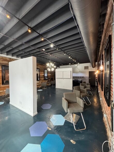 More Photos Of 4187 Manchester Ave, Saint Louis Storefront For Lease