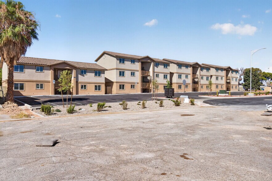 More Photos Of 2301 Seco Adobe Cir, North Las Vegas Apartments For Sale