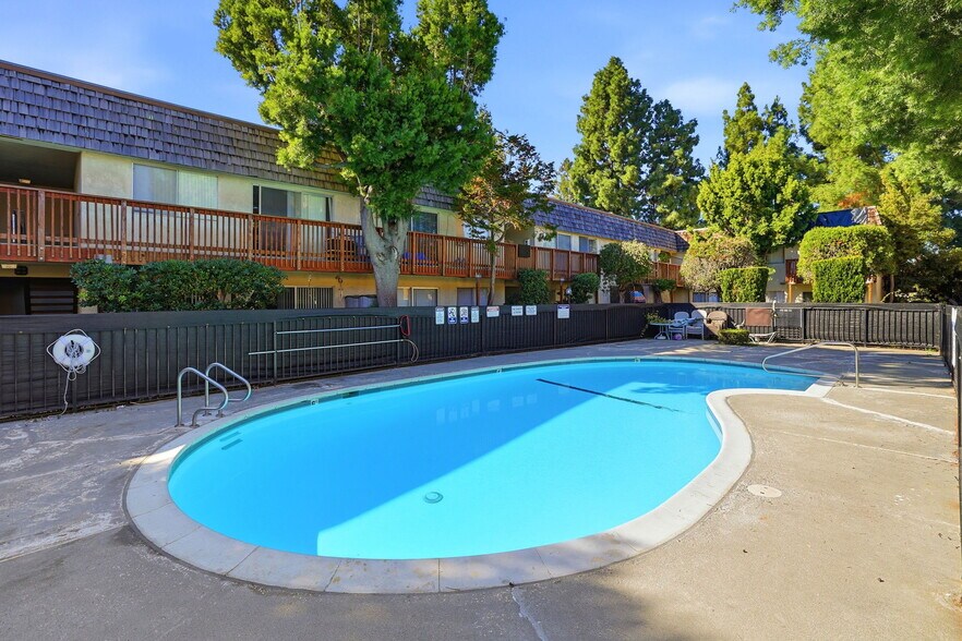 More Photos Of 1140 Castro St, Mountain View Apartments For Sale