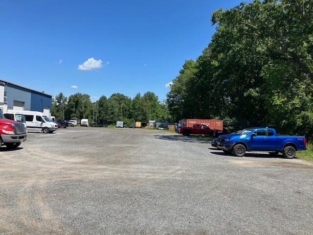 More Photos Of 78 W State Route 173, Asbury Flex For Sale