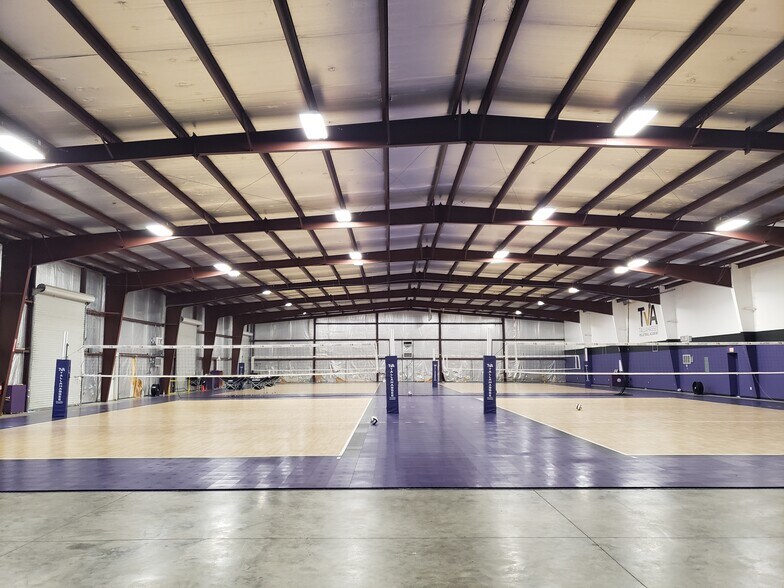 More Photos Of 431 Capital Cir SW, Tallahassee Warehouse For Lease