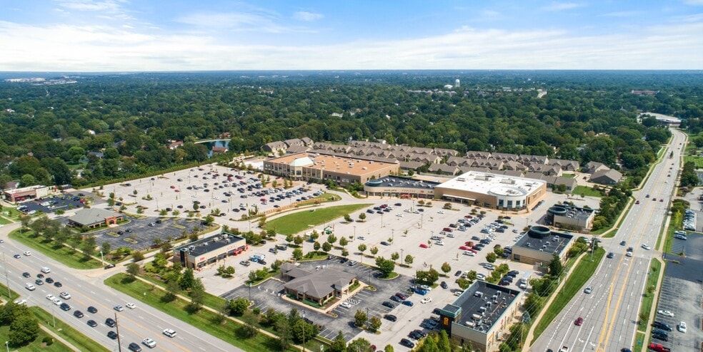 Primary Photo Of 15835 Fountain Plz, Chesterfield Freestanding For Lease