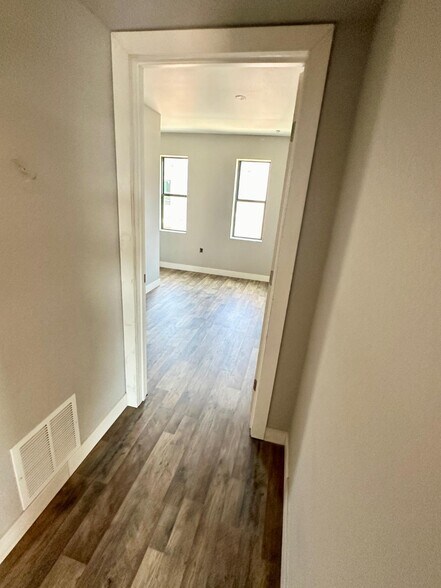 More Photos Of 11830 N 28th Dr, Phoenix Apartments For Sale