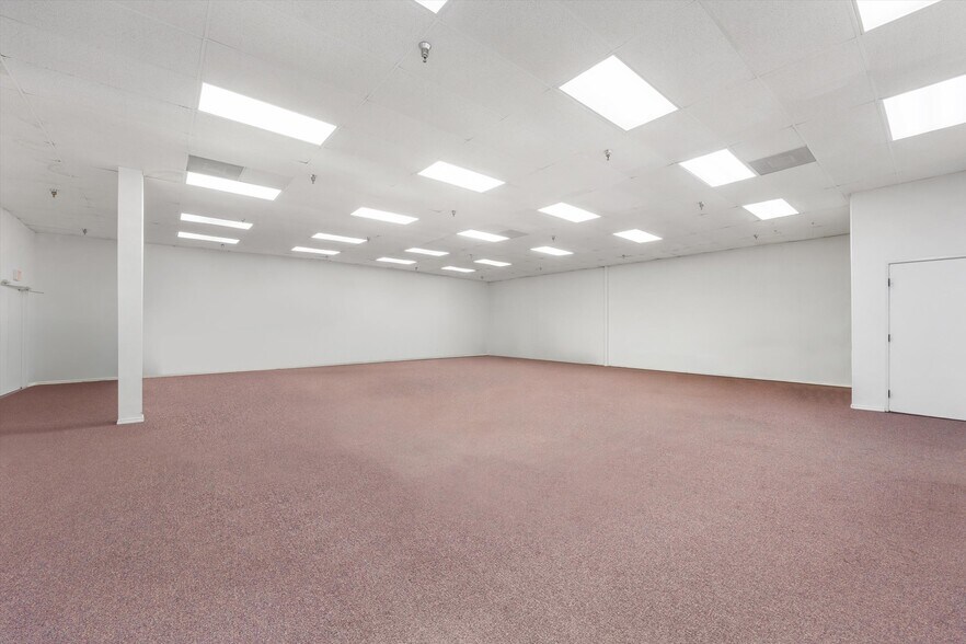 More Photos Of 6701 Niles St, Bakersfield Daycare Center For Sale