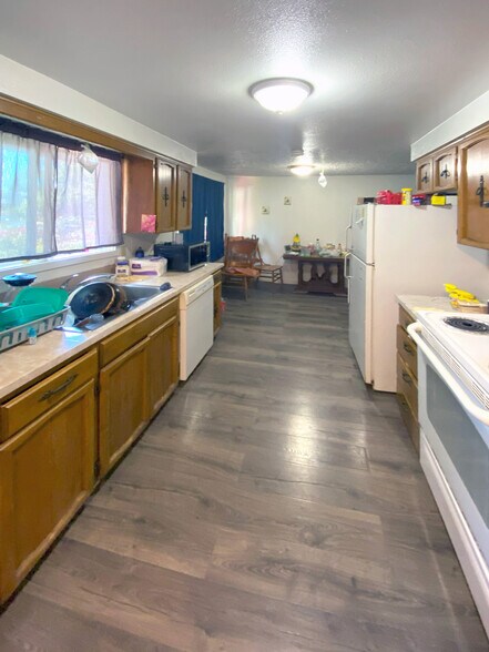 More Photos Of 4805 Buffalo Dr SE, Salem Multifamily For Sale