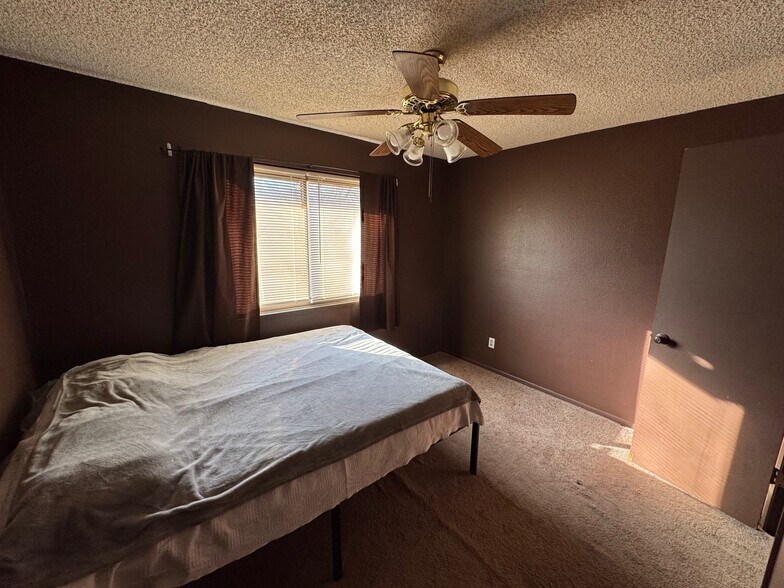 More Photos Of 1256 SW Fillmore St, Topeka Apartments For Sale