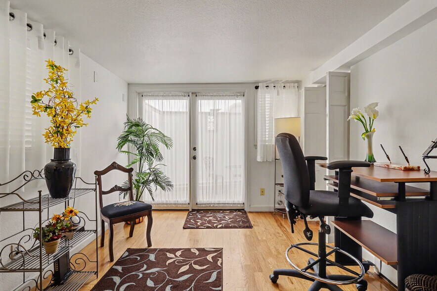 More Photos Of 1125 Maxwell Ave, Boulder Apartments For Sale