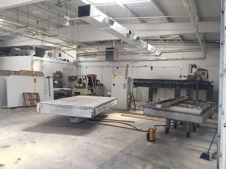 More Photos Of 1 S Main St, Toms River Warehouse For Lease