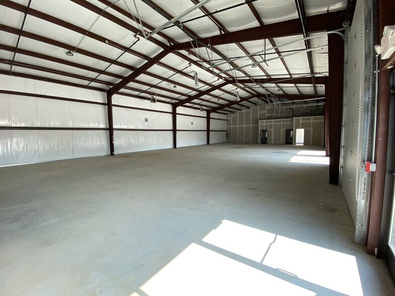 More Photos Of SEC FM 720 & Lloyd's Rd, Oak Point Unknown For Lease