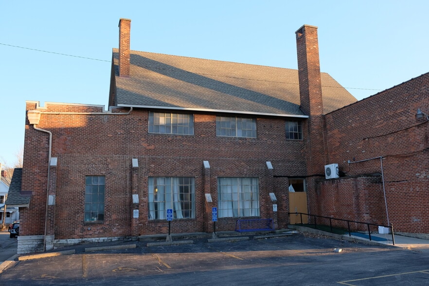 More Photos Of 433 Oak St, Dayton Religious Facility For Sale