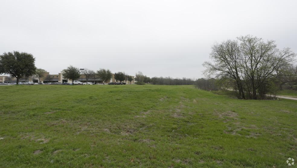 Primary Photo Of 2039 Rufe Snow Dr, Keller Land For Lease