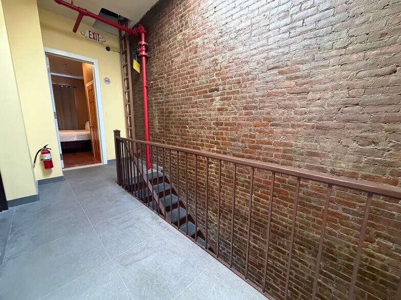 More Photos Of 365-367 W 46th St, New York Apartments For Sale