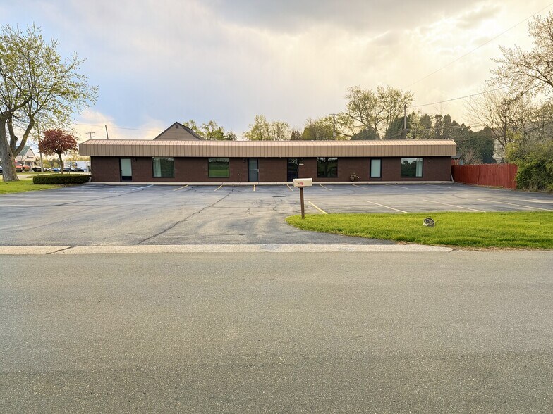 More Photos Of 15175 S Dixie Hwy, Monroe Loft Creative Space For Lease