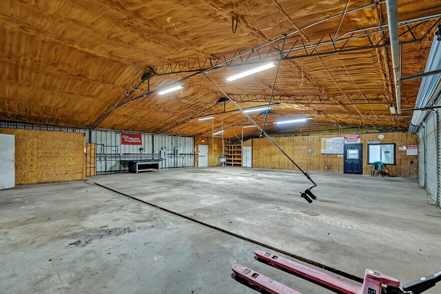 More Photos Of 11211 S US Highway 181, San Antonio Warehouse For Sale