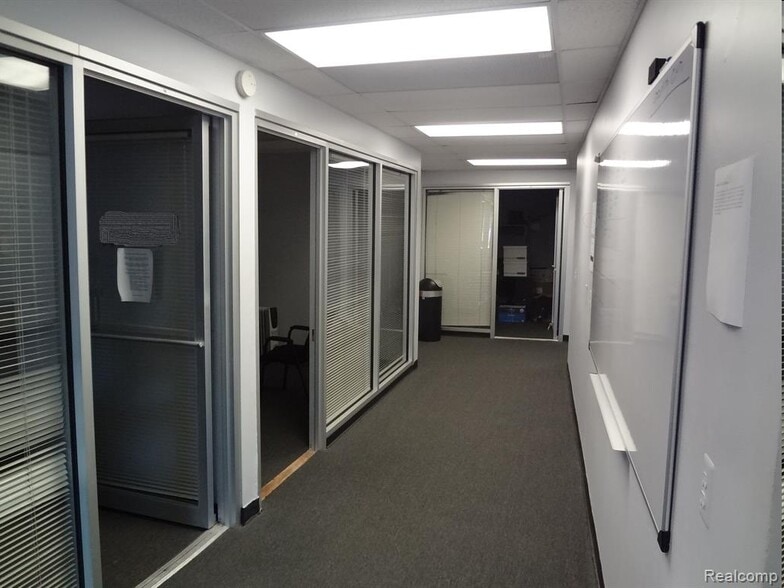 More Photos Of 14541 Mack Ave, Detroit Medical For Sale