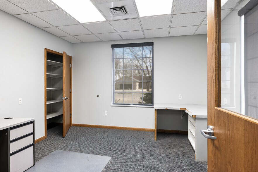 More Photos Of 102 S Woodward St, Brandon Service Station For Sale