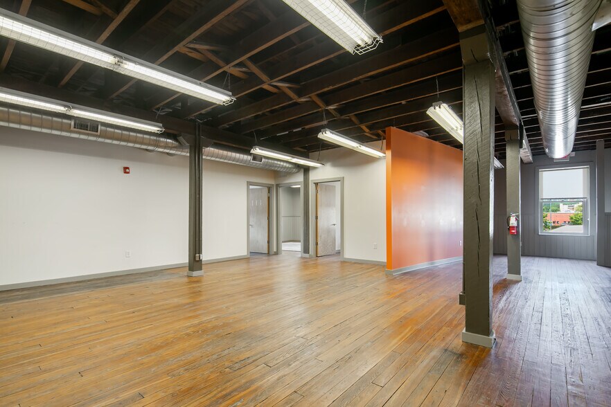More Photos Of 159 Maxwell St, Fayetteville Office Residential For Sale