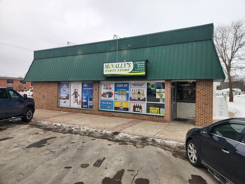 Primary Photo Of 126 N Roland St, Mc Bain Storefront For Sale