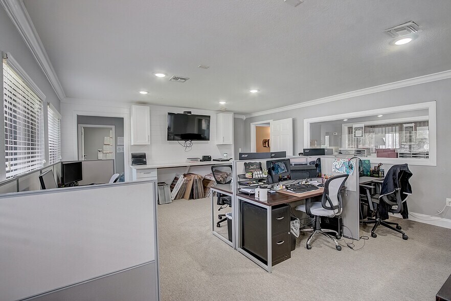 More Photos Of 201 W SR 434, Winter Springs Medical For Lease