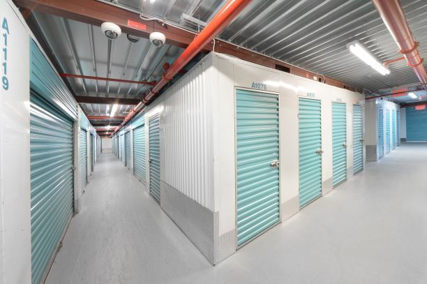 More Photos Of 109-09 180th St, Jamaica Self Storage For Lease