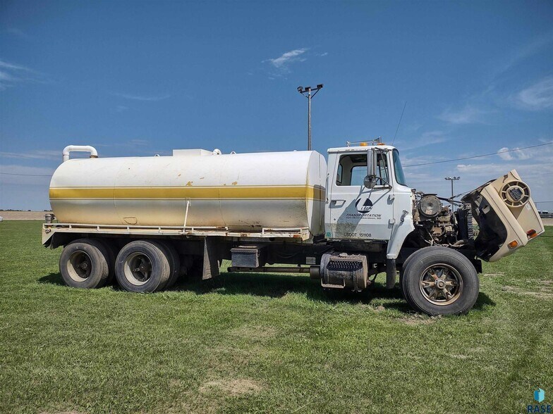 More Photos Of 1300 SE 3rd Ave, Miller Land For Sale