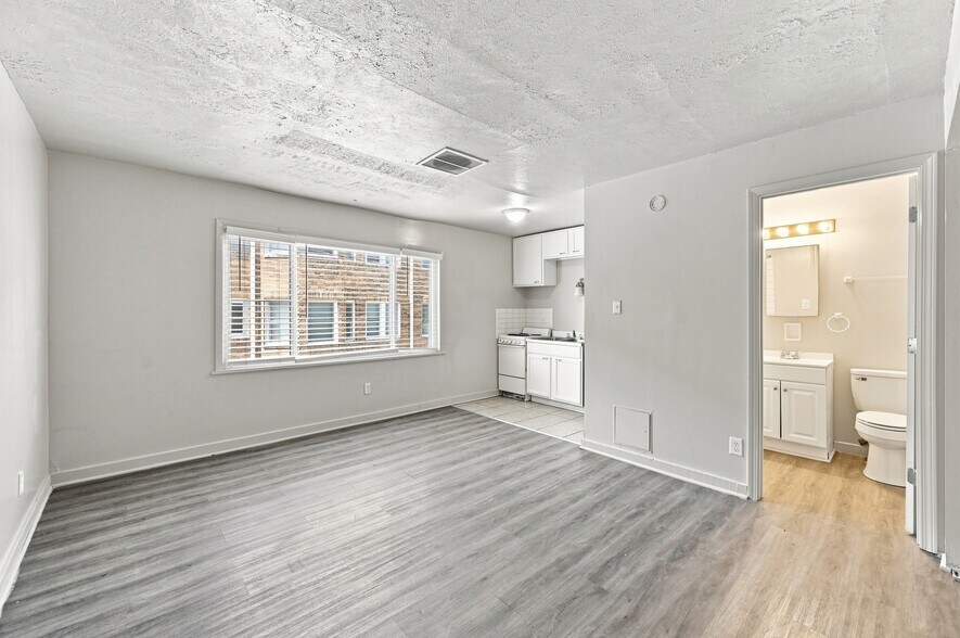 More Photos Of 5824 E Washington St, Indianapolis Apartments For Sale