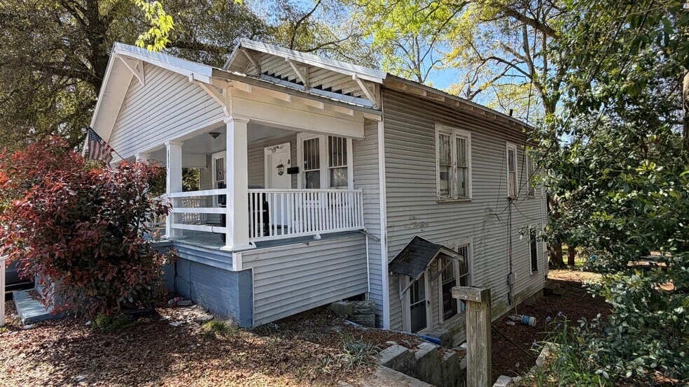 More Photos Of 1103 W Burdeshaw St, Dothan Apartments For Sale