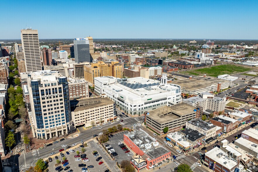 More Photos Of 150 Peabody Pl, Memphis Office For Lease