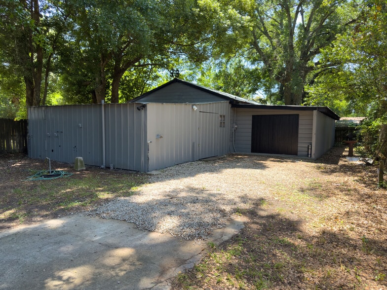 Primary Photo Of 2807 W Gadsden St, Pensacola Industrial For Sale