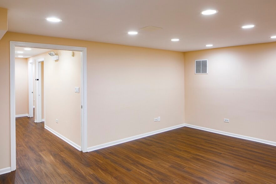 More Photos Of 1925 W Division St, Chicago Apartments For Sale