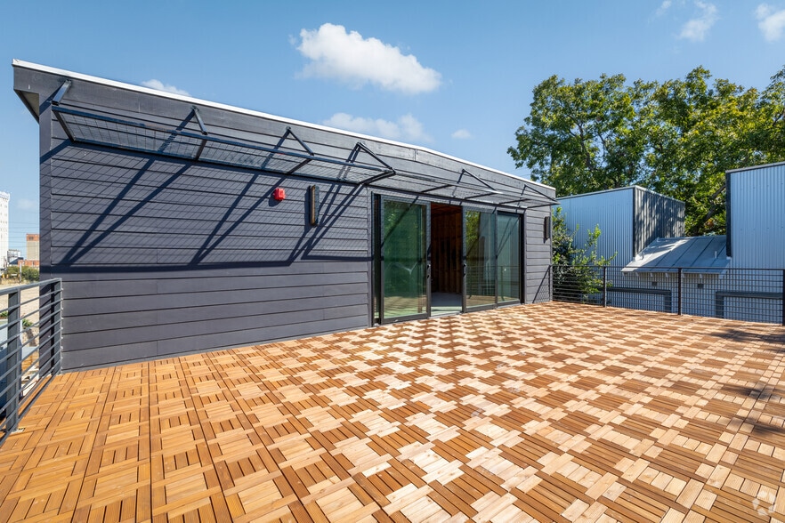 More Photos Of 415 E Cevallos St, San Antonio Restaurant For Lease