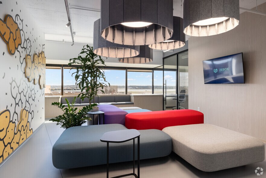 More Photos Of 1550 Crystal Dr, Arlington Office For Lease