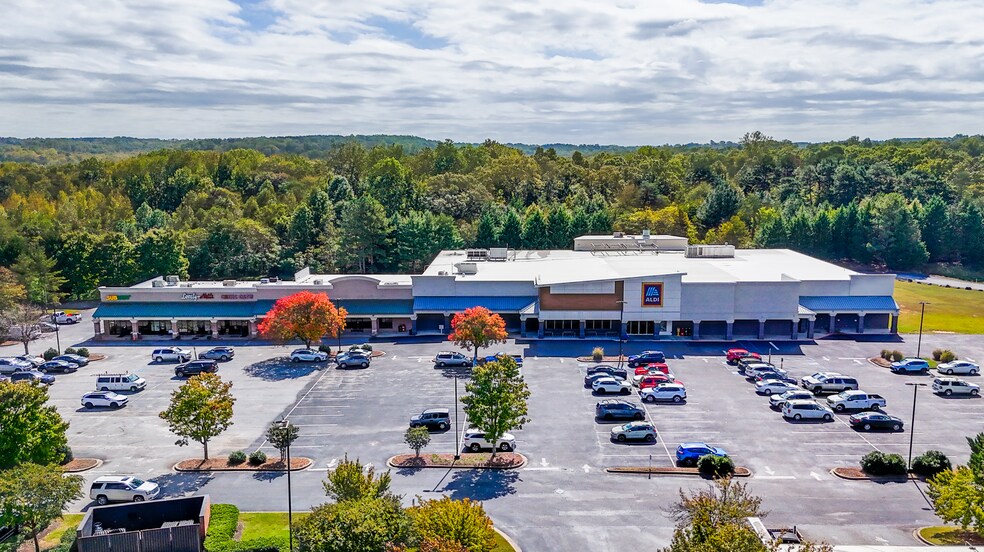 More Photos Of 1750 E Highway 14, Landrum Unknown For Lease