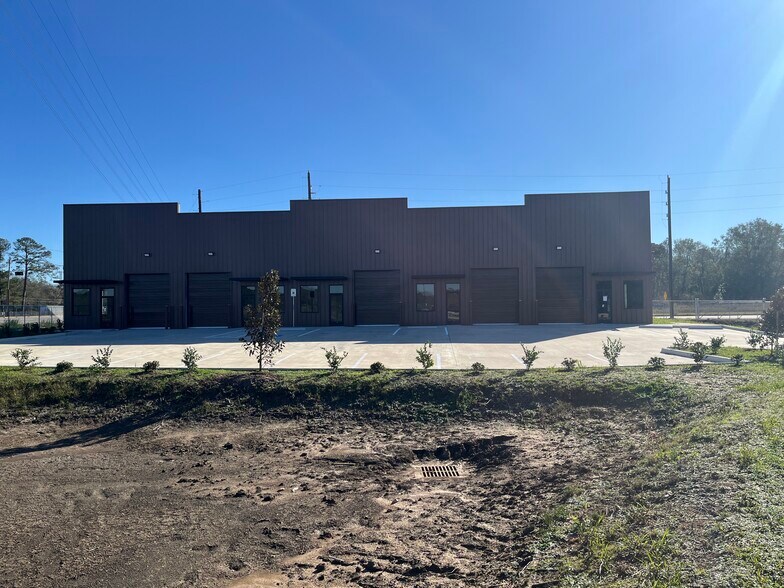 More Photos Of 4711 E Richey Rd, Humble Unknown For Lease