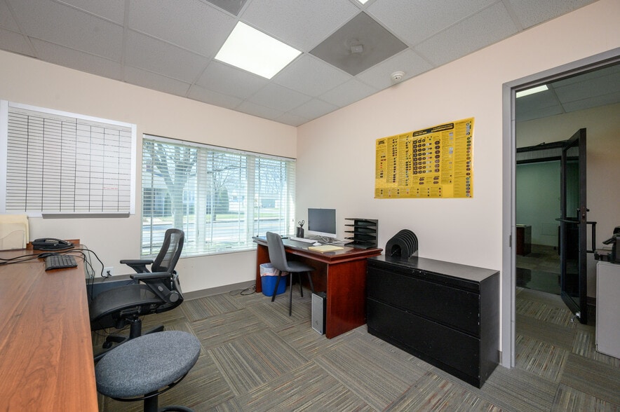 More Photos Of 1400 Union Ave, Union Beach Office For Sale