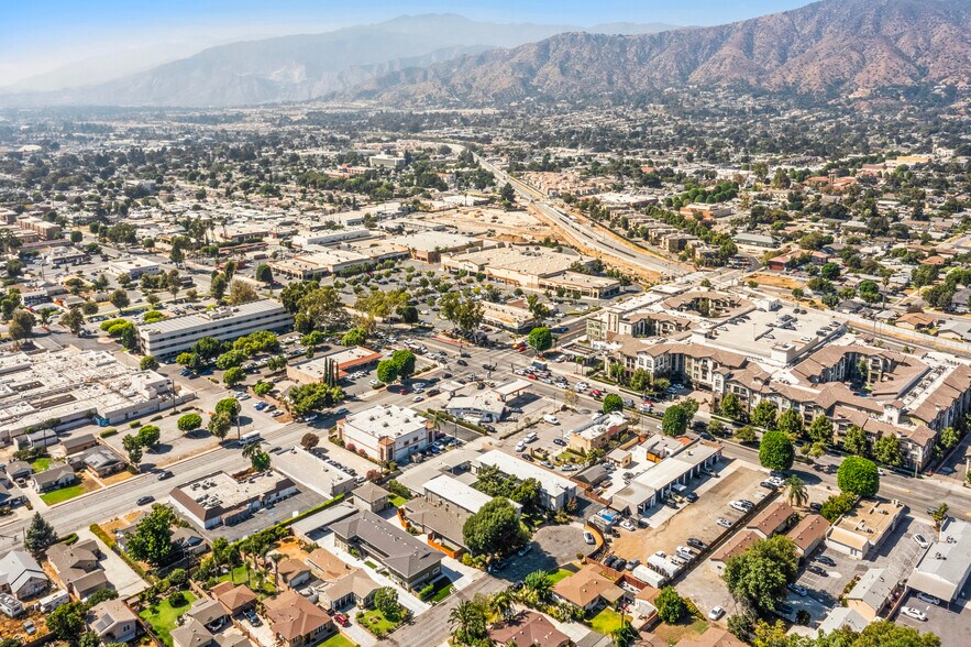 More Photos Of 625-627 S Wabash Ave, Glendora Apartments For Sale